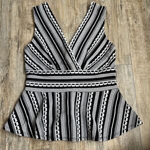 Anthropologie Vanessa Virginia Upton Peplum Top XS Black White V Neck Blouse